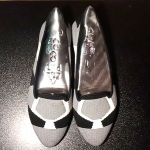 Skechers Cleo-Sherlock Black & White Size 8